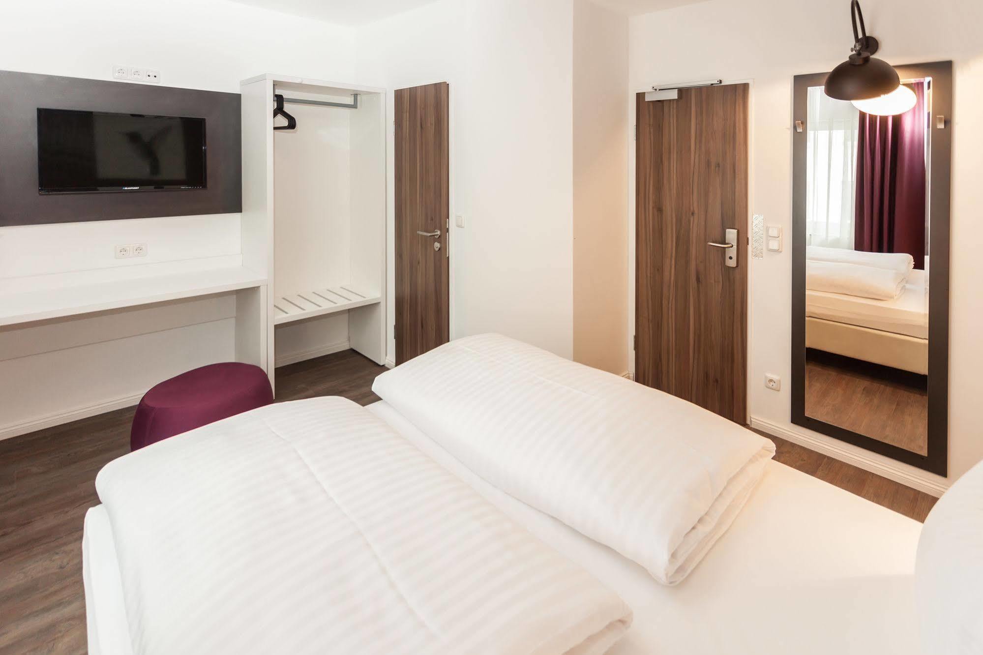 Hotel West Hamburg Bagian luar foto